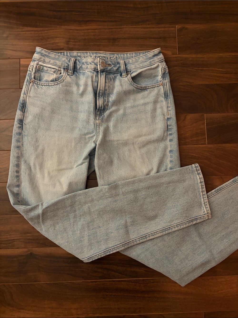 American Eagle mom jeans